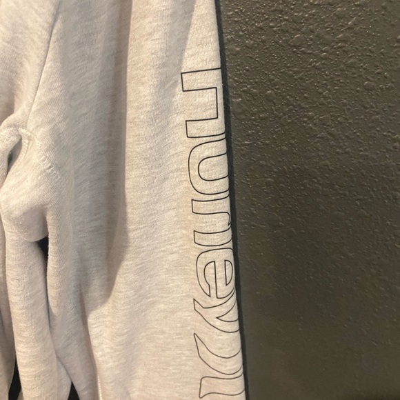 Hurley White Hoodie with Logo - Picture 5 of 6